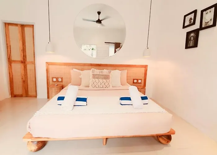 Song Villa *